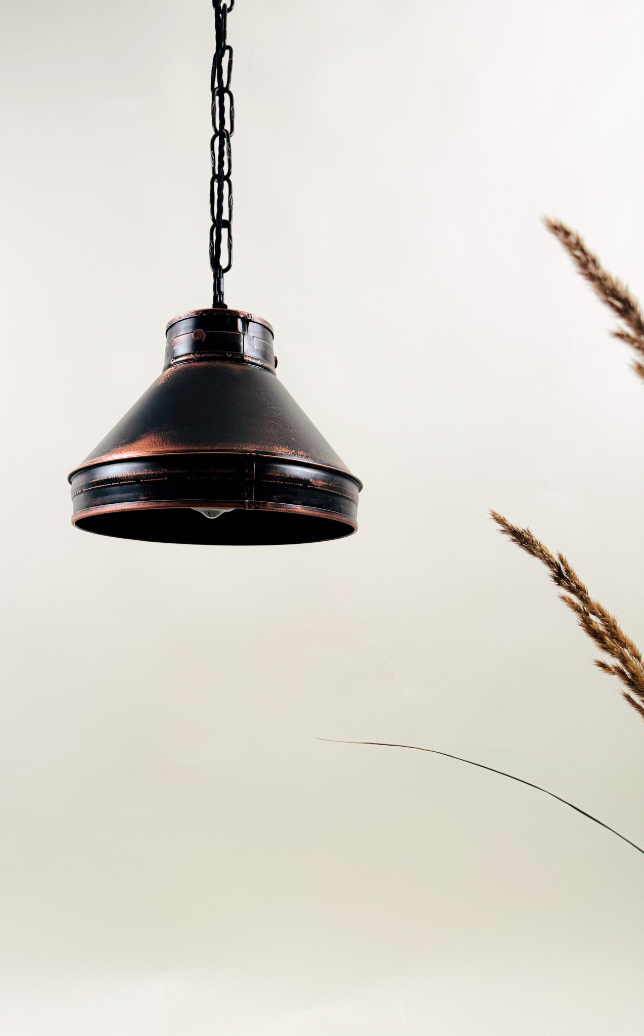 Råljus 25  – Artisan-Made Pendant with Industrial Soul