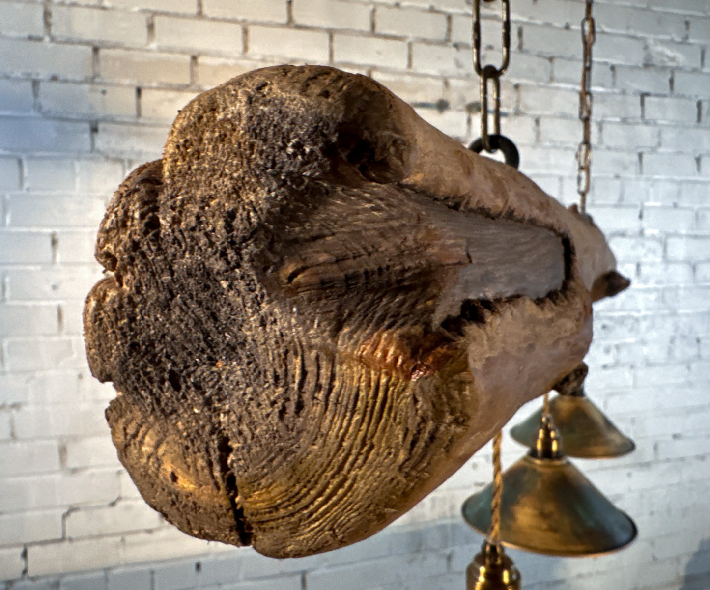 Rustic Shoreline – Weathered Wood & brass Chandeliers