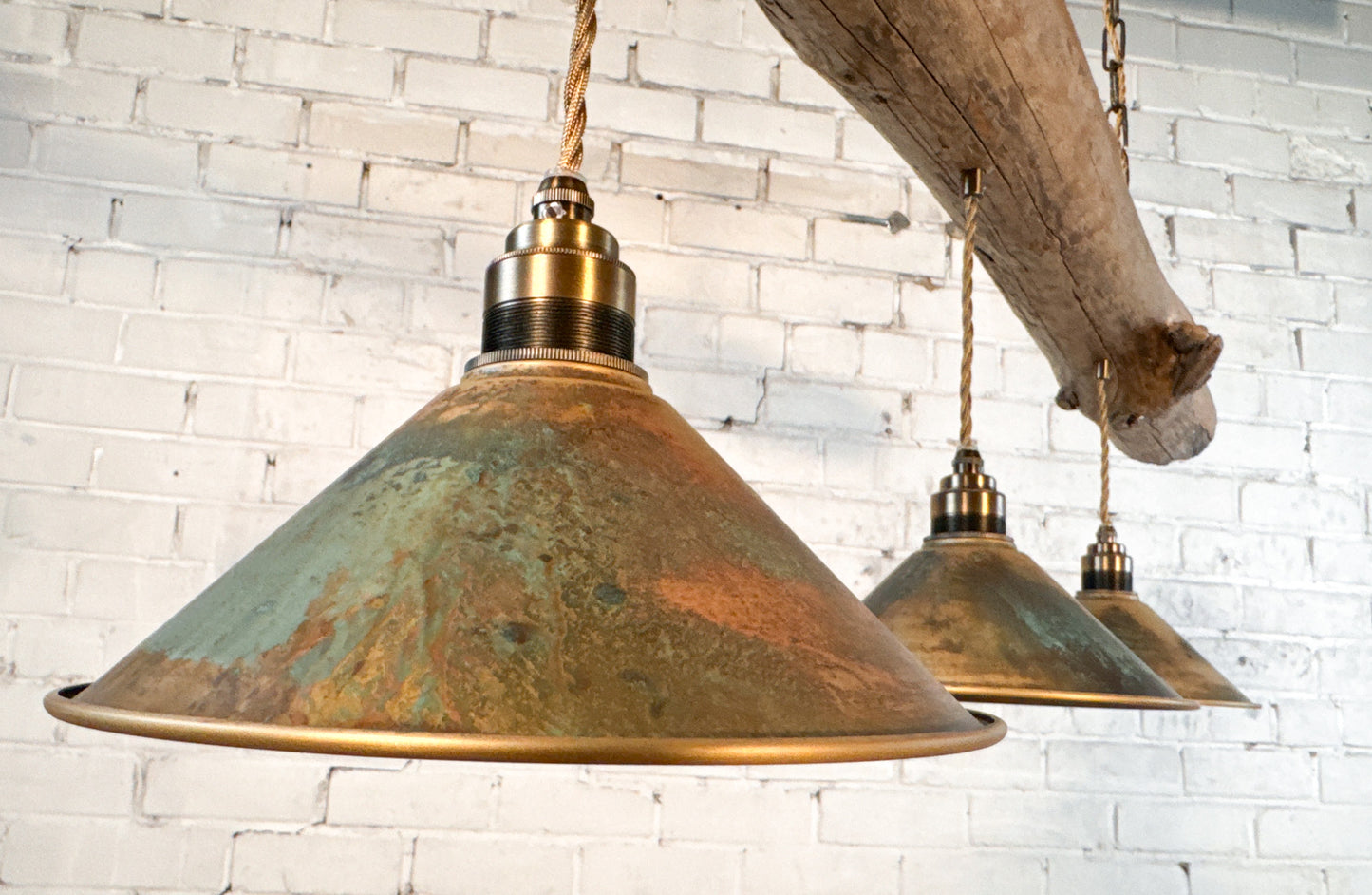 Rustic Shoreline – Weathered Wood & brass Chandeliers
