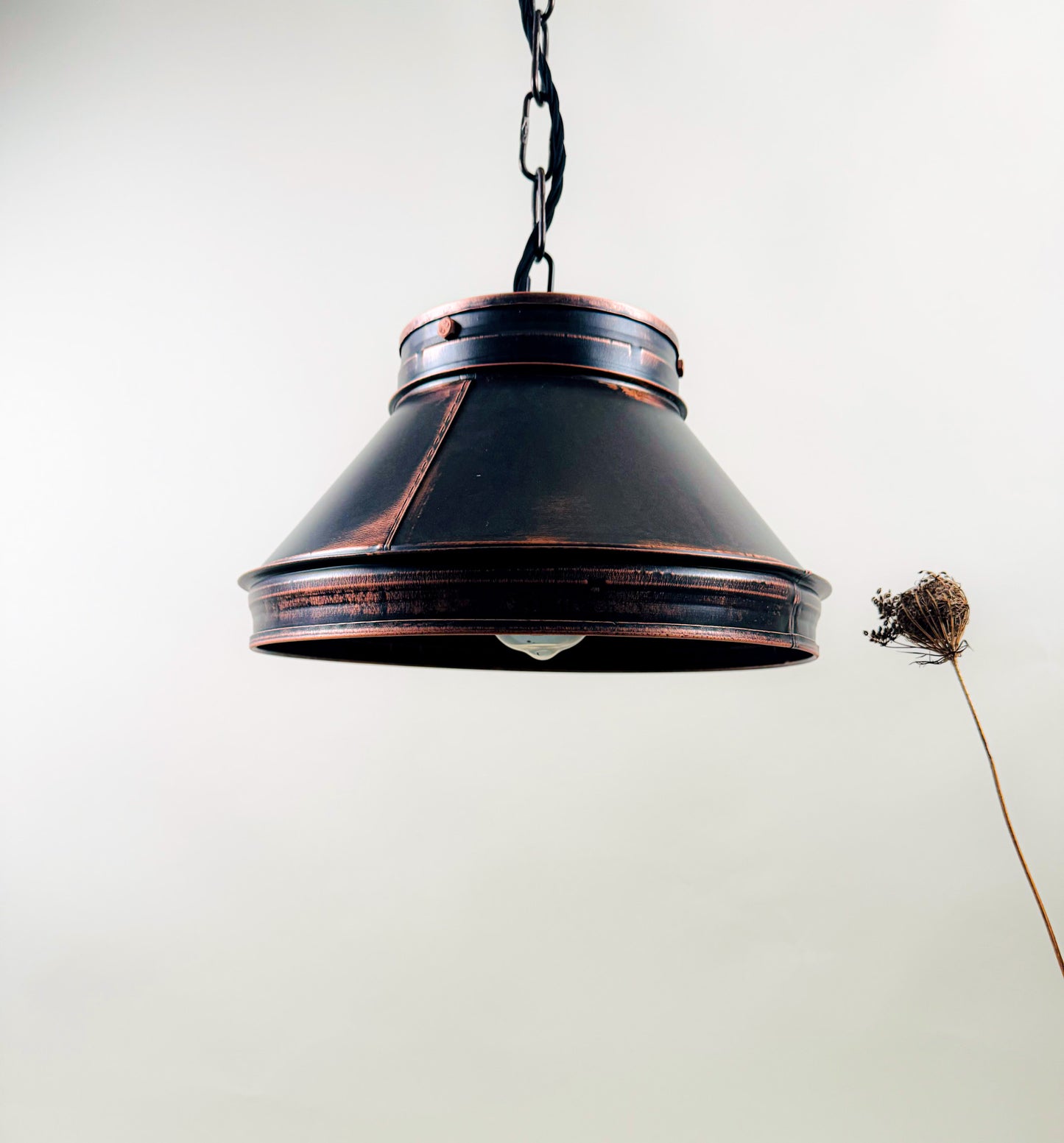 Råljus 31 – Artisan-Made Pendant with Industrial Soul